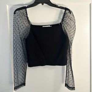 Petal and pup crop top black with lace sleeves